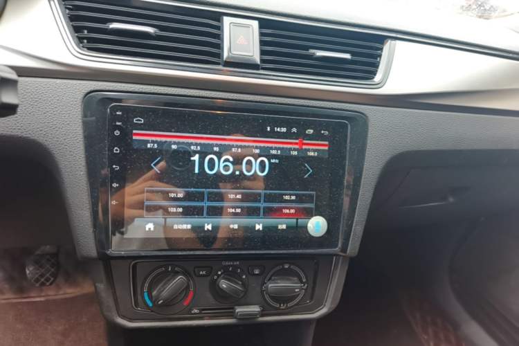 Used Skoda Rapid 2020 1.5L Manual Standard Edition Audio And AC Panel