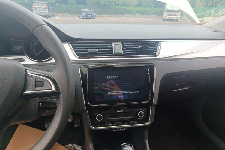 Used Skoda Rapid 2020 1.5L Automatic Comfort Edition Audio And AC Panel