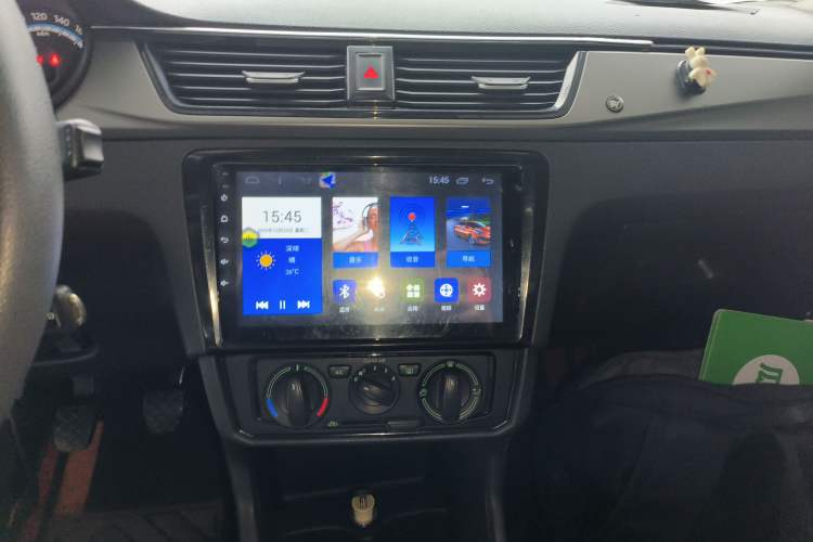 Used Skoda Rapid 2020 1.5L Manual Standard Edition Audio And AC Panel