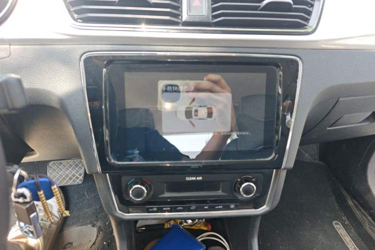 Used Skoda Rapid 2020 1.5L Automatic Comfort Edition Audio And AC Panel