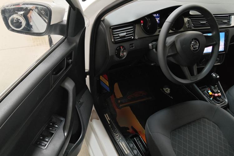 Used Skoda Rapid 2020 1.5L Automatic Standard Edition Driver Seat
