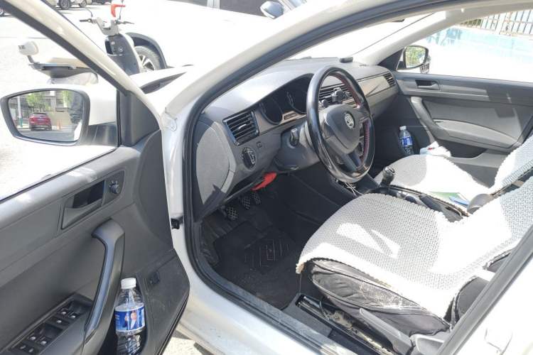 Used Skoda Rapid 2020 1.5L Manual Standard Edition Driver Seat