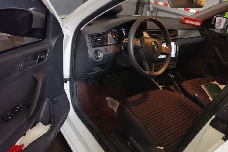 Used Skoda Rapid 2020 1.5L Automatic Standard Edition Driver Seat