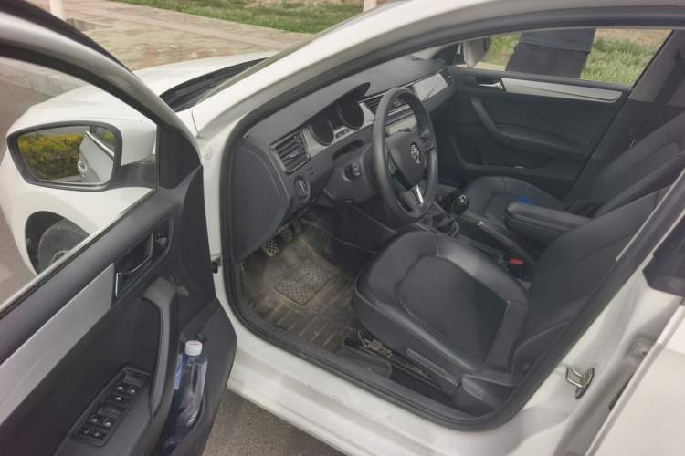 Used Skoda Rapid 2020 1.5L Manual Comfort Edition Driver Seat