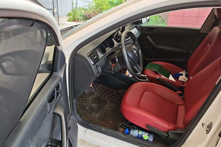 Used Skoda Rapid 2020 1.5L Automatic Standard Edition Driver Seat