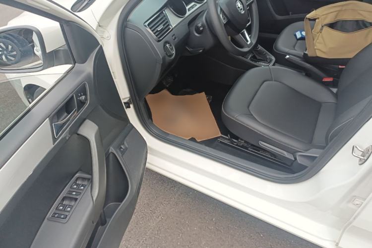Used Skoda Rapid 2020 1.5L Automatic Comfort Edition Driver Seat