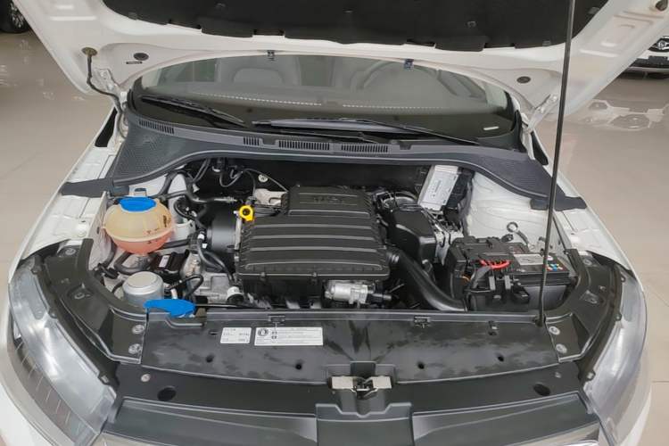 Used Skoda Rapid 2020 1.5L Manual Comfort Edition Engine Bay