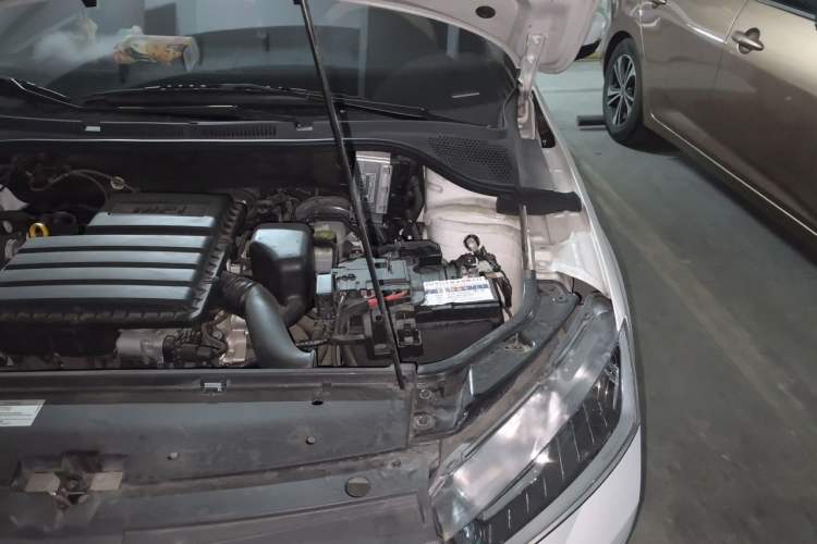 Used Skoda Rapid 2020 1.5L Automatic Standard Edition Engine Bay Left