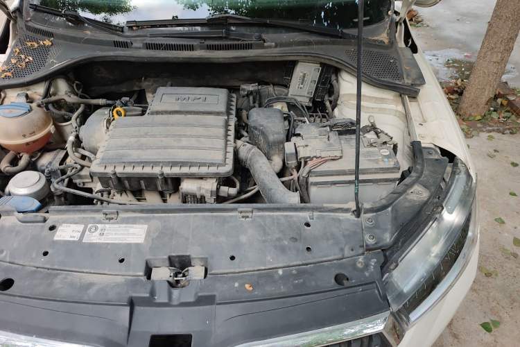 Used Skoda Rapid 2020 1.5L Automatic Comfort Edition Engine Bay Left
