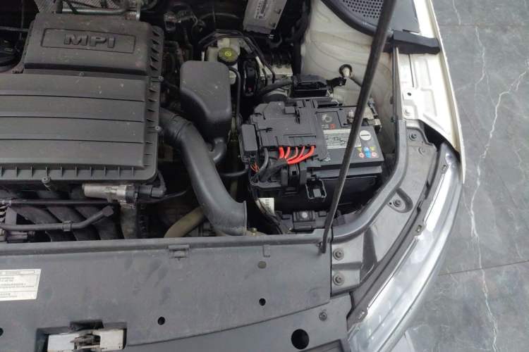 Used Skoda Rapid 2020 1.5L Automatic Comfort Edition Engine Bay Left