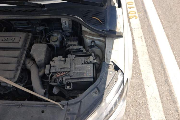 Used Skoda Rapid 2020 1.5L Automatic Comfort Edition Engine Bay Left