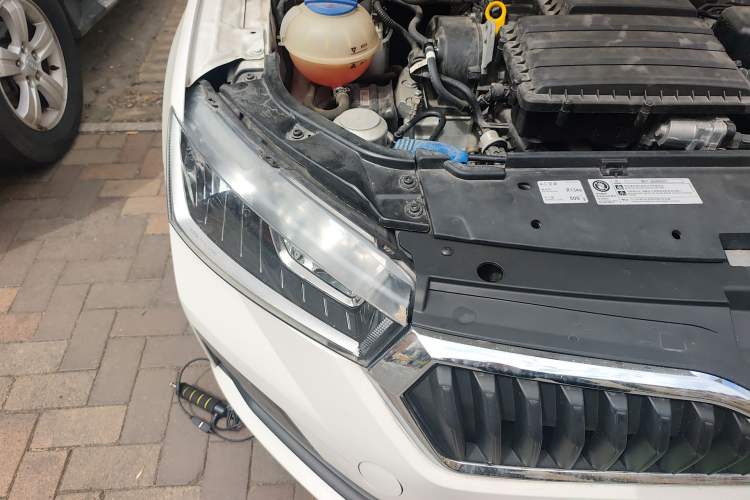 Used Skoda Rapid 2020 1.5L Automatic Standard Edition Engine Bay Right