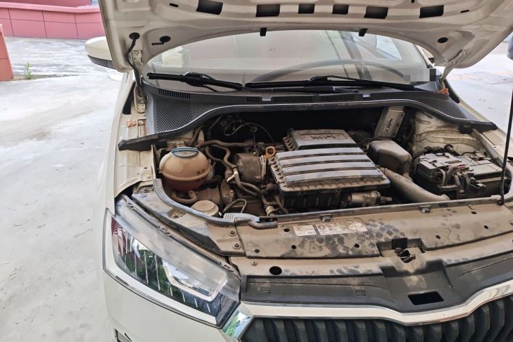 Used Skoda Rapid 2020 1.5L Automatic Standard Edition Engine Bay Right