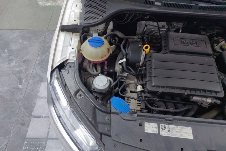 Used Skoda Rapid 2020 1.5L Automatic Comfort Edition Engine Bay Right