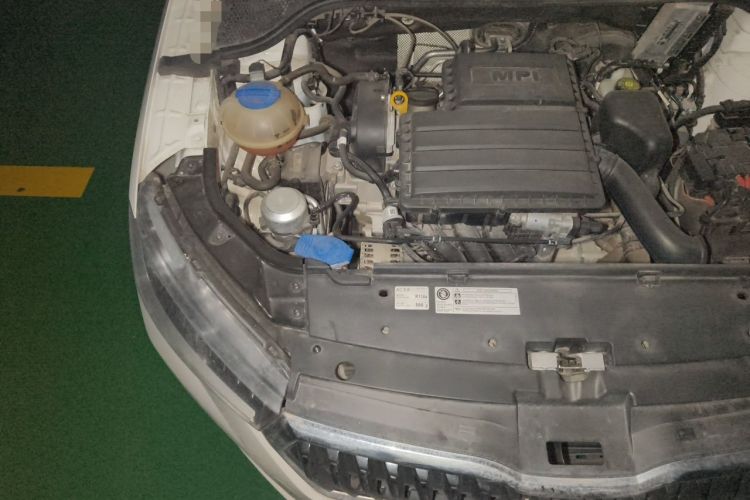 Used Skoda Rapid 2020 1.5L Automatic Comfort Edition Engine Bay Right