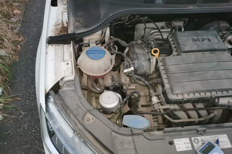 Used Skoda Rapid 2020 1.5L Automatic Comfort Edition Engine Bay Right