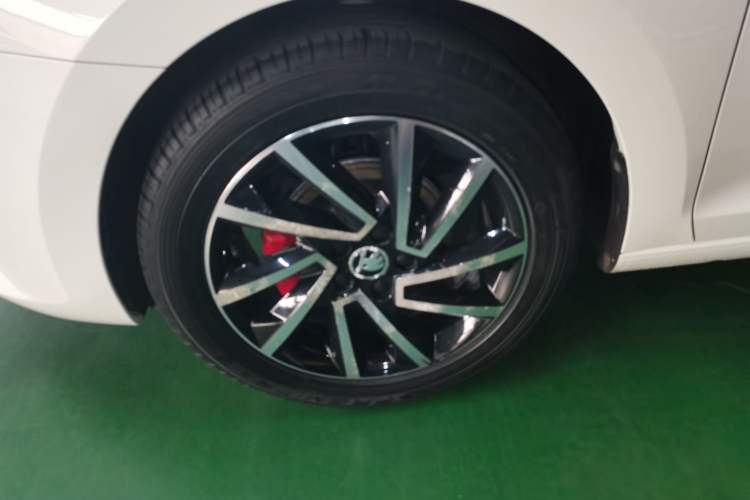 Used Skoda Rapid 2020 1.5L Automatic Comfort Edition Exterior 2
