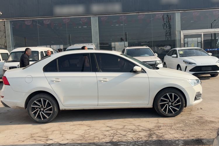 Used Skoda Rapid 2020 1.5L Automatic Comfort Edition Exterior 2