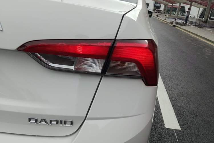 Used Skoda Rapid 2020 1.5L Automatic Comfort Edition Exterior 3