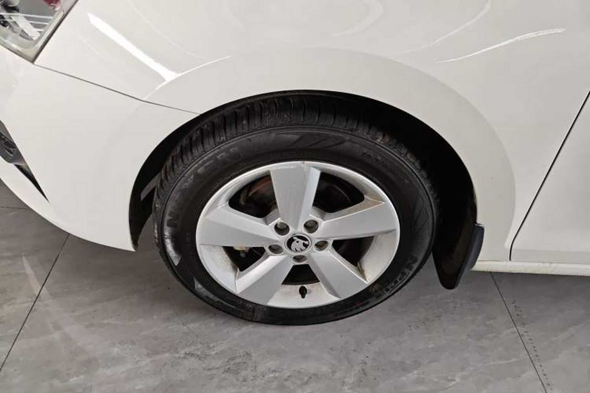 Used Skoda Rapid 2020 1.5L Automatic Standard Edition Exterior 4