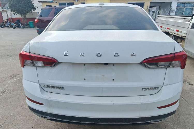 Used Skoda Rapid 2020 1.5L Automatic Comfort Edition Exterior 4