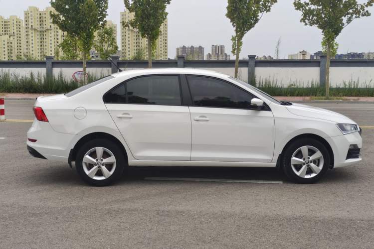 Used Skoda Rapid 2020 1.5L Automatic Standard Edition Exterior 5