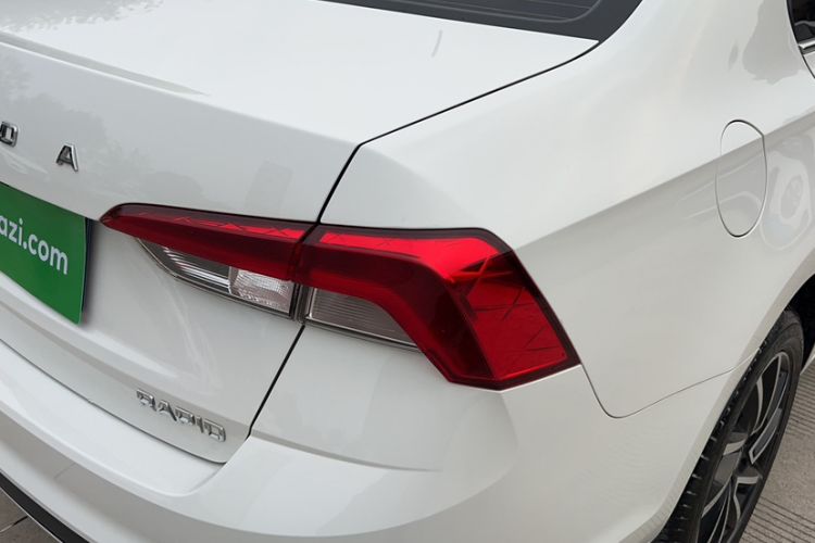 Used Skoda Rapid 2020 1.5L Automatic Comfort Edition Exterior 8