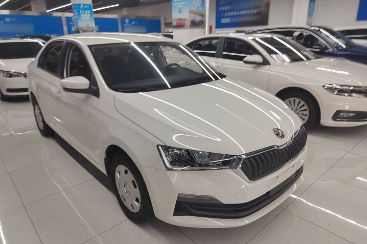 Used Skoda Rapid 2020 1.5L Automatic Standard Custom Edition Front Right 45 Deg