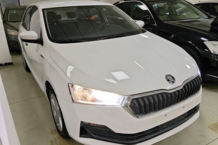 Used Skoda Rapid 2020 1.5L Automatic Standard Edition Front Right 45 Deg