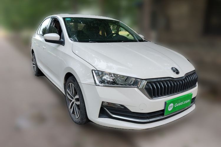 Used Skoda Rapid 2020 1.5L Automatic Comfort Edition Front Right 45 Deg