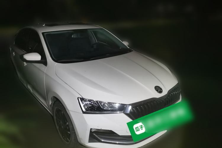 Used Skoda Rapid 2020 1.5L Automatic Comfort Edition Front Right 45 Deg