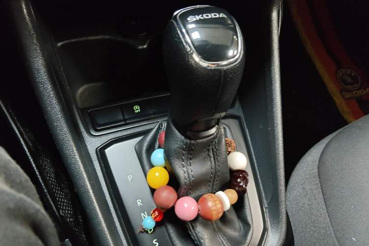 Used Skoda Rapid 2020 1.5L Automatic Standard Edition Gear Lever
