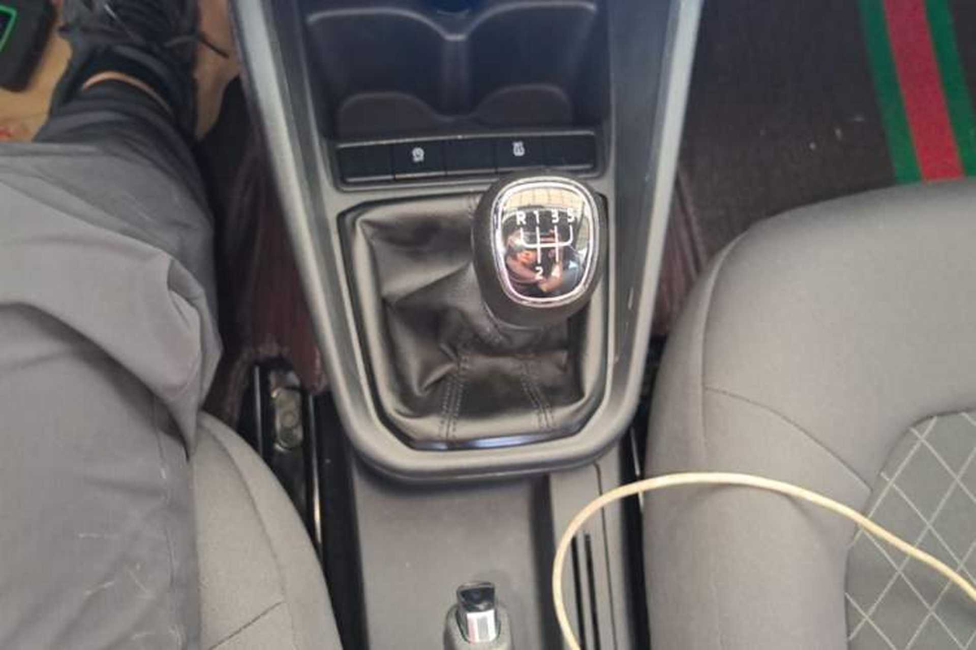 Used Skoda Rapid 2020 1.5L Manual Standard Edition Gear Lever