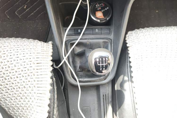 Used Skoda Rapid 2020 1.5L Manual Standard Edition Gear Lever