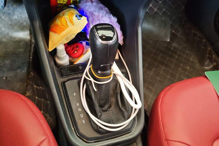 Used Skoda Rapid 2020 1.5L Automatic Standard Edition Gear Lever