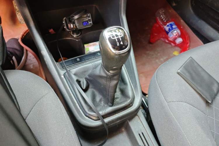 Used Skoda Rapid 2020 1.5L Manual Standard Edition Gear Lever