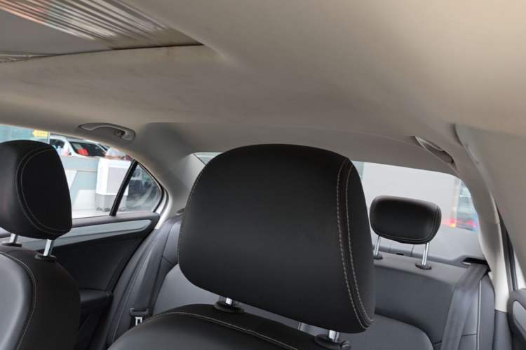 Used Skoda Rapid 2020 1.5L Automatic Comfort Edition Headliner