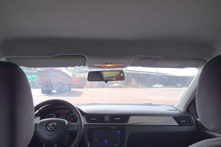 Used Skoda Rapid 2020 1.5L Manual Standard Edition Headliner