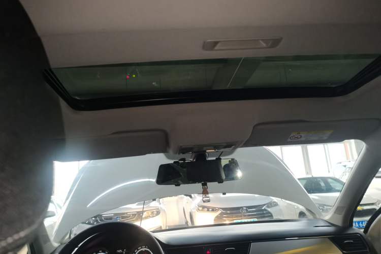 Used Skoda Rapid 2020 1.5L Automatic Comfort Edition Headliner