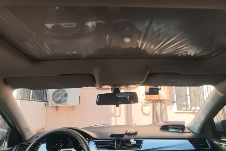 Used Skoda Rapid 2020 1.5L Manual Comfort Edition Headliner