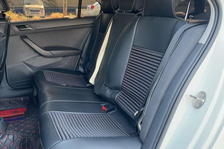 Used Skoda Rapid 2020 1.5L Manual Standard Edition Interior 1