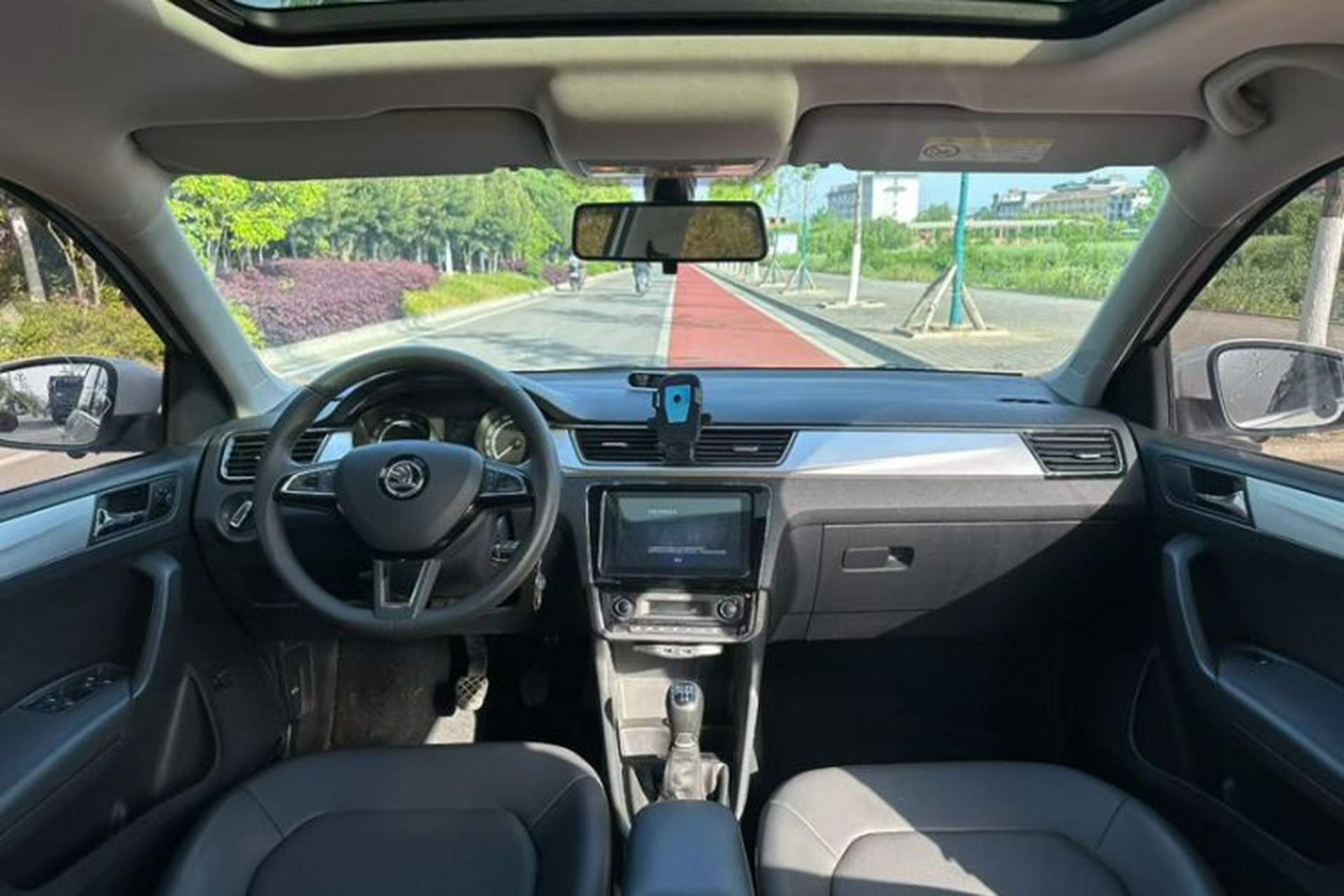 Used Skoda Rapid 2020 1.5L Manual Comfort Edition Interior 1