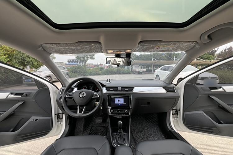 Used Skoda Rapid 2020 1.5L Automatic Comfort Edition Interior 1