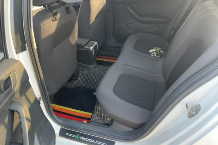 Used Skoda Rapid 2020 1.5L Manual Standard Edition Interior 2
