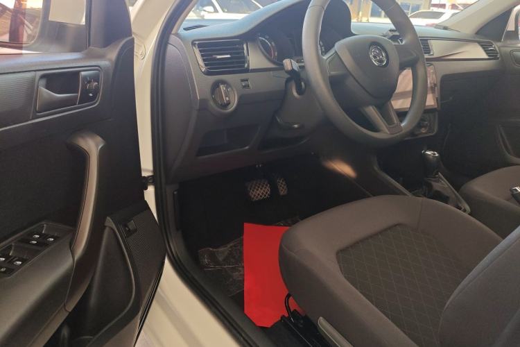 Used Skoda Rapid 2020 1.5L Automatic Standard Edition Interior 2