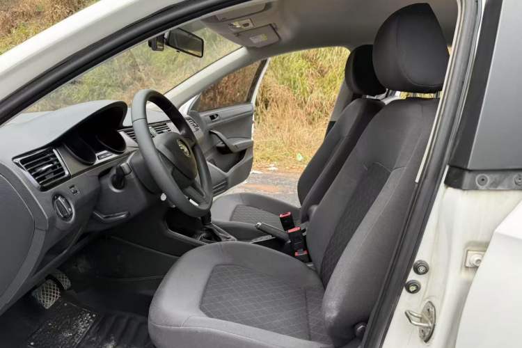 Used Skoda Rapid 2020 1.5L Automatic Standard Edition Interior 2