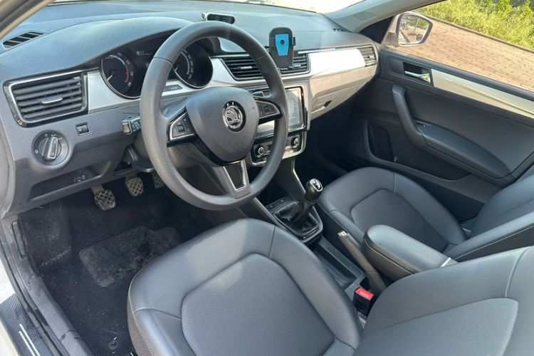 Used Skoda Rapid 2020 1.5L Manual Comfort Edition Interior 2