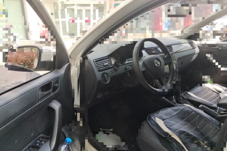 Used Skoda Rapid 2020 1.5L Automatic Standard Edition Interior 3