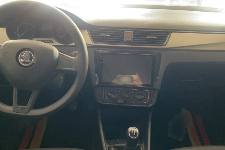 Used Skoda Rapid 2020 1.5L Manual Standard Edition Interior 3