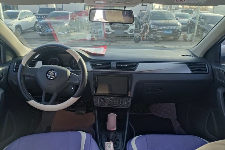 Used Skoda Rapid 2020 1.5L Automatic Standard Edition Interior 3